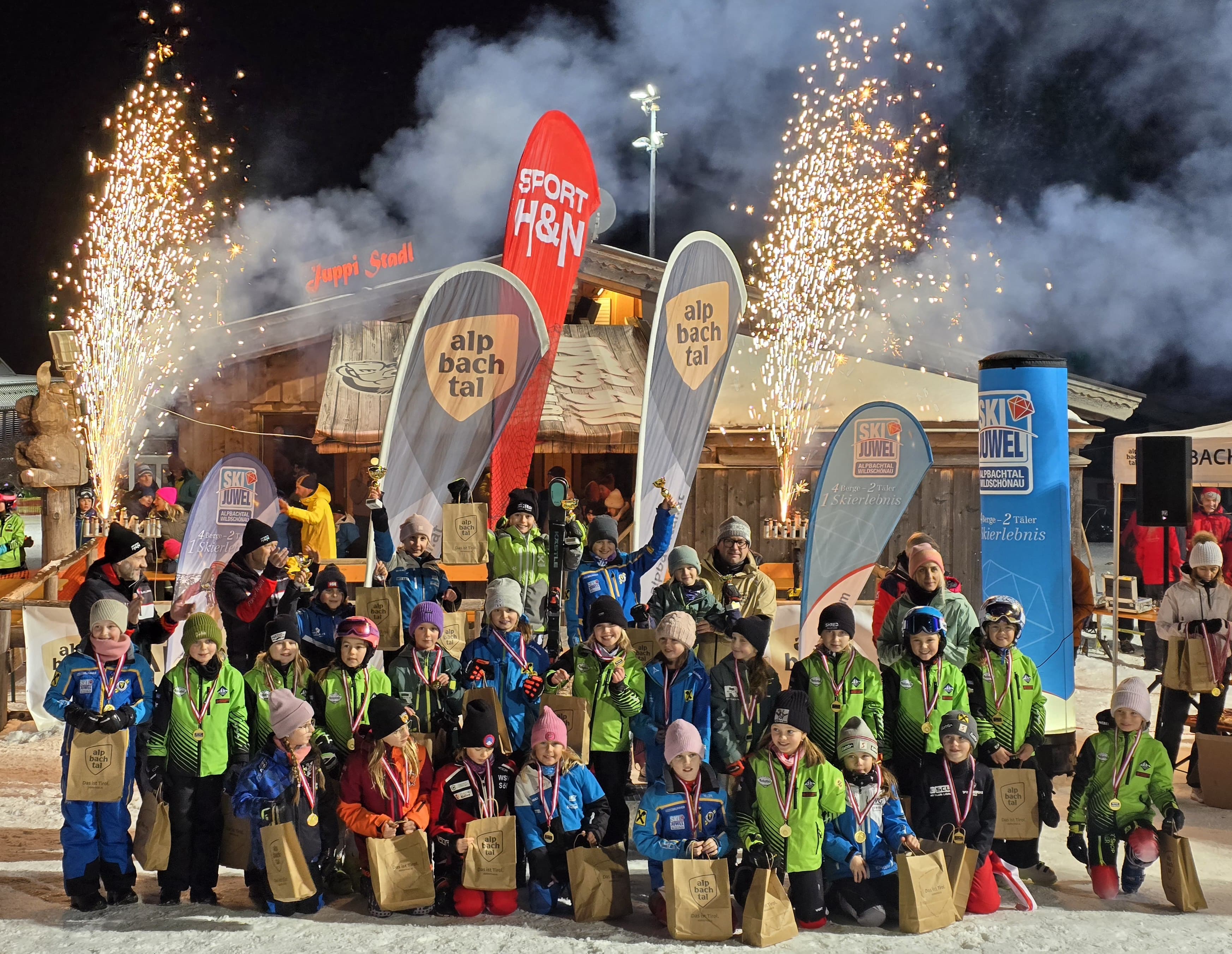 Brem-Night-Sprint2025-HP01-Gruppenbild.jpg